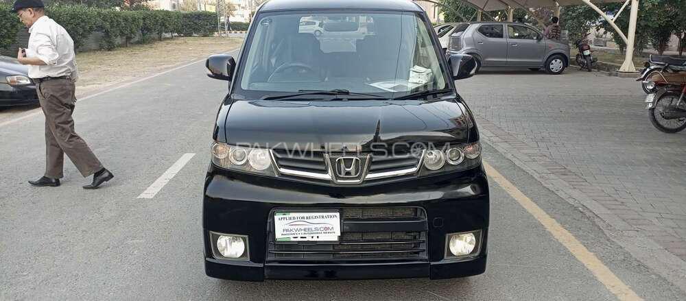 Honda Zest 2011 for Sale in Lahore Image-1