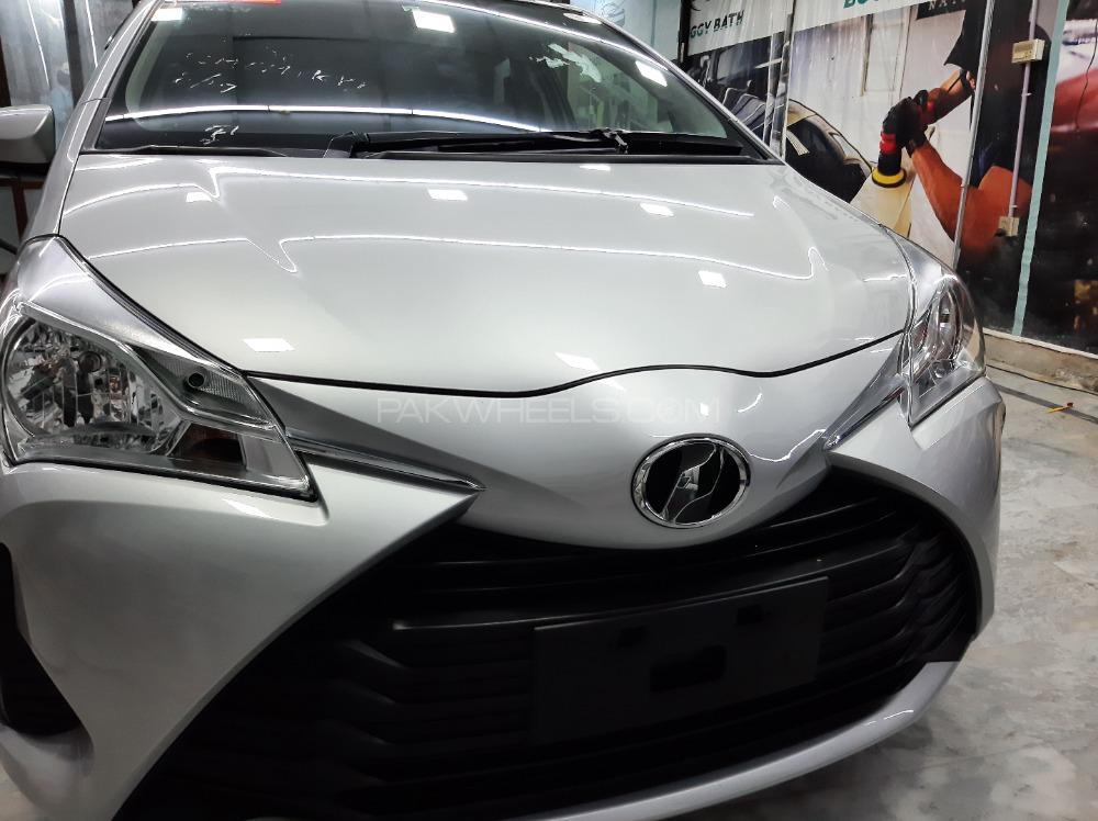 Toyota Vitz F 1.0 2019 Image-1