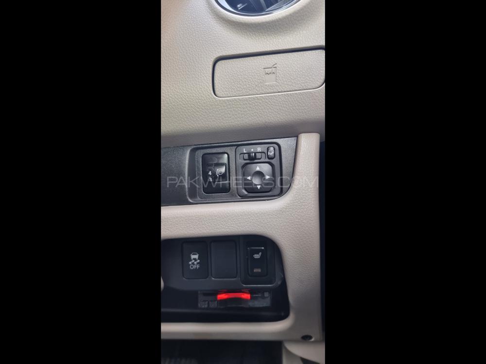 مٹسوبیشی ای کے کسٹم 2018 for Sale in لاہور مٹسوبیشی ای کے کسٹم 2018 for Sale in لاہور Image-5