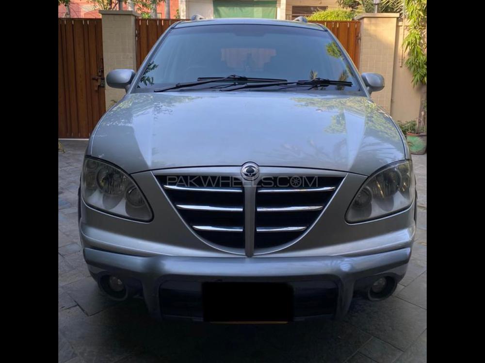 SsangYong Stavic 2007 for Sale in Lahore Image-1