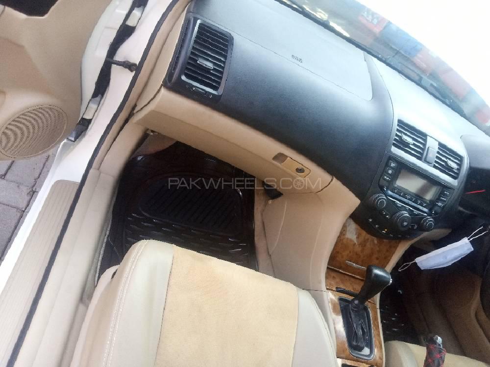Honda Accord 2004 for Sale in Islamabad Honda Accord 2004 for Sale in Islamabad Image-6