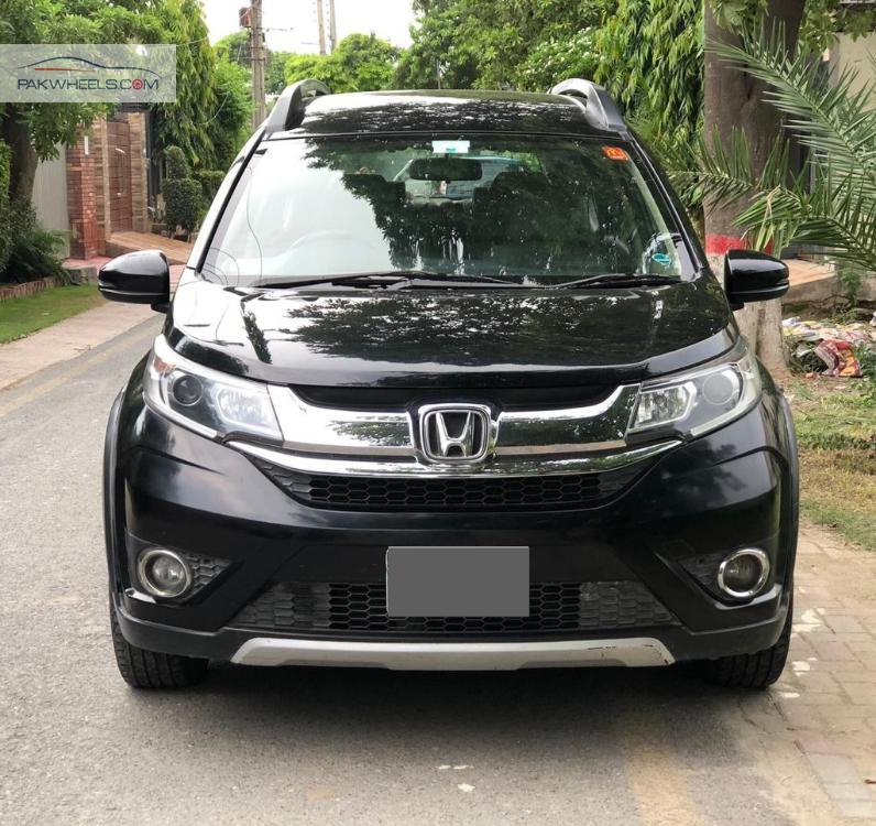 Honda BR-V 2017 for Sale in Lahore Image-1