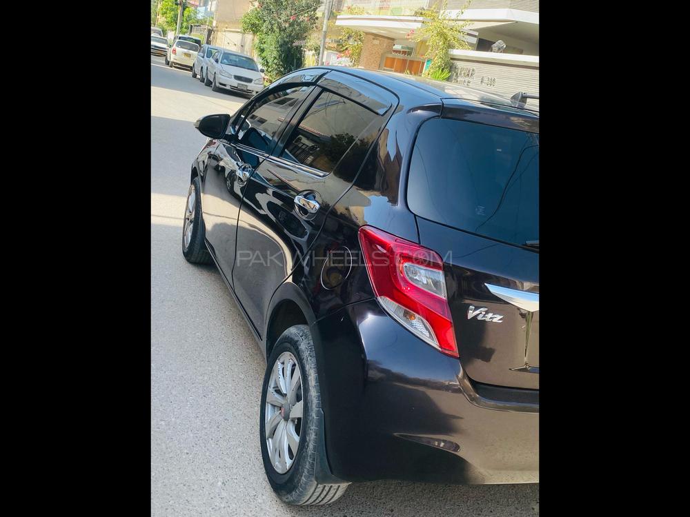 Toyota Vitz 2014 for Sale in Karachi Toyota Vitz 2014 for Sale in Karachi Image-4