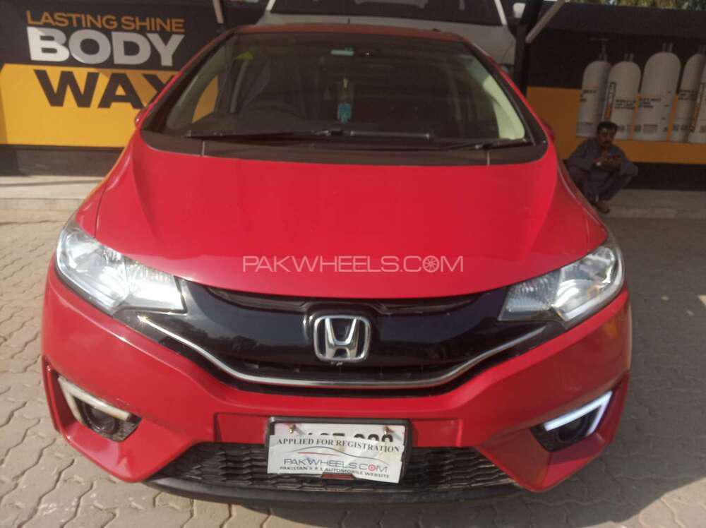 Honda Fit 1.5 Hybrid S Package 2015 Image-1