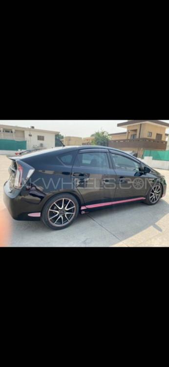 Toyota Prius 2012 for Sale in Lahore Toyota Prius 2012 for Sale in Lahore Image-5