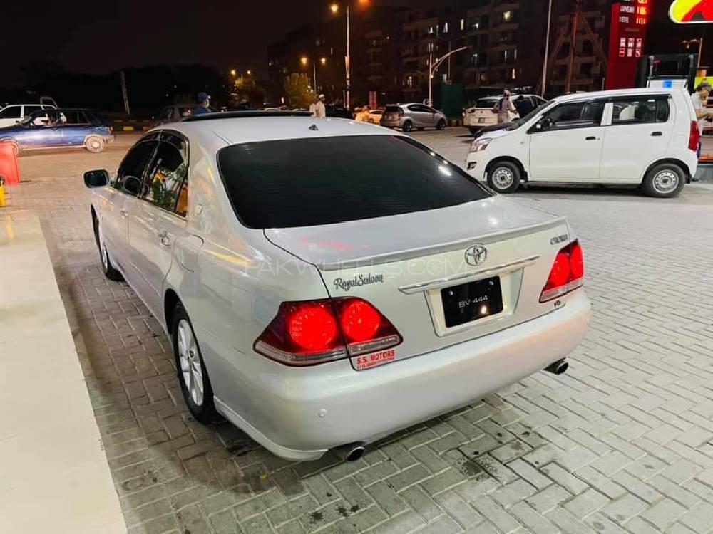 Toyota Crown 2005 for Sale in Islamabad Toyota Crown 2005 for Sale in Islamabad Image-9