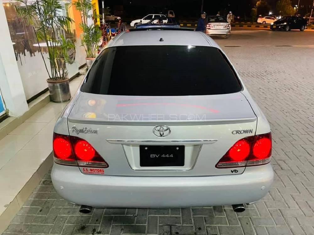 Toyota Crown 2005 for Sale in Islamabad Toyota Crown 2005 for Sale in Islamabad Image-10