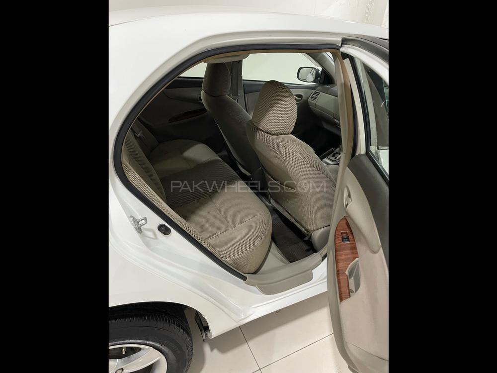 Toyota Corolla Axio 2006 for Sale in Peshawar Toyota Corolla Axio 2006 for Sale in Peshawar Image-5