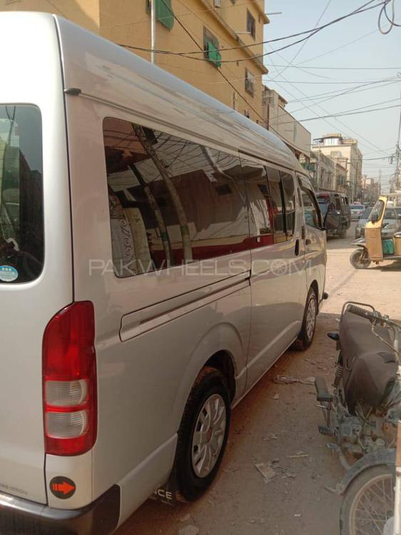 Toyota Hiace 2010 for Sale in Karachi Toyota Hiace 2010 for Sale in Karachi Image-7