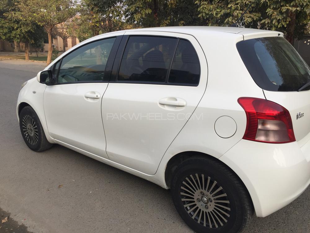 Toyota Vitz 2005 for Sale in Lahore Toyota Vitz 2005 for Sale in Lahore Image-3
