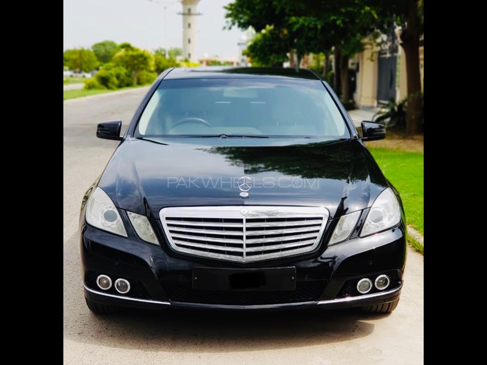 Mercedes Benz E Class 2011 for Sale in Lahore Mercedes Benz E Class 2011 for Sale in Lahore Image-2