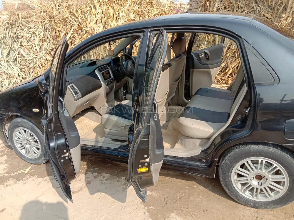 Suzuki Liana 2006 for Sale in Sahiwal Suzuki Liana 2006 for Sale in Sahiwal Image-4