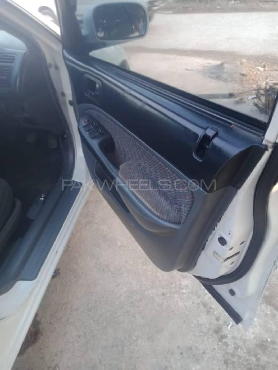 Honda Civic 2001 for Sale in Peshawar Honda Civic 2001 for Sale in Peshawar Image-3