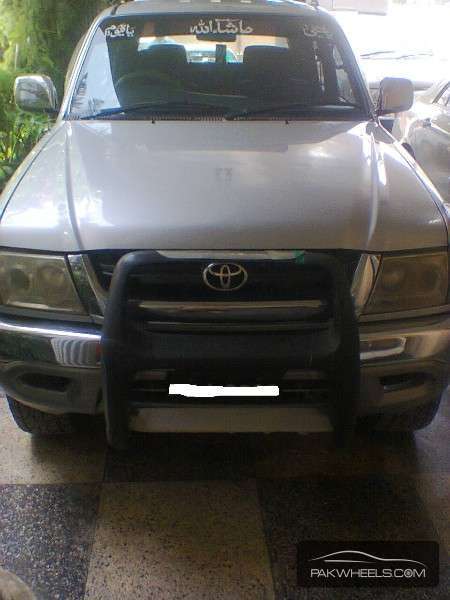 Toyota Hilux 2006 for Sale in Dera ismail khan Image-1