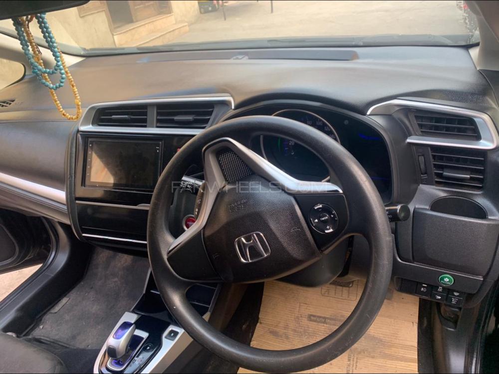 Honda Fit 2015 for Sale in Gujranwala Honda Fit 2015 for Sale in Gujranwala Image-7