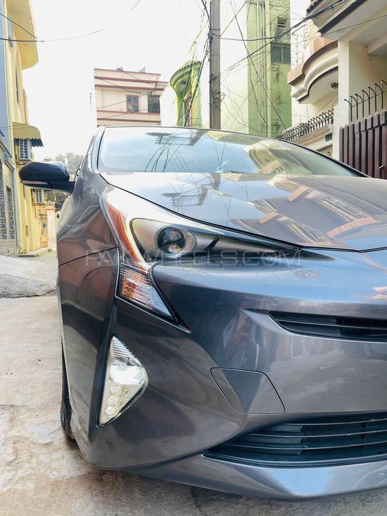 Toyota Prius 2016 for Sale in Sialkot Toyota Prius 2016 for Sale in Sialkot Image-3