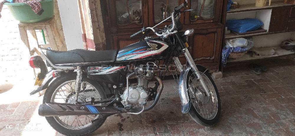 ہونڈا CG 125 2015 for Sale ہونڈا CG 125 2015 for Sale Image-7
