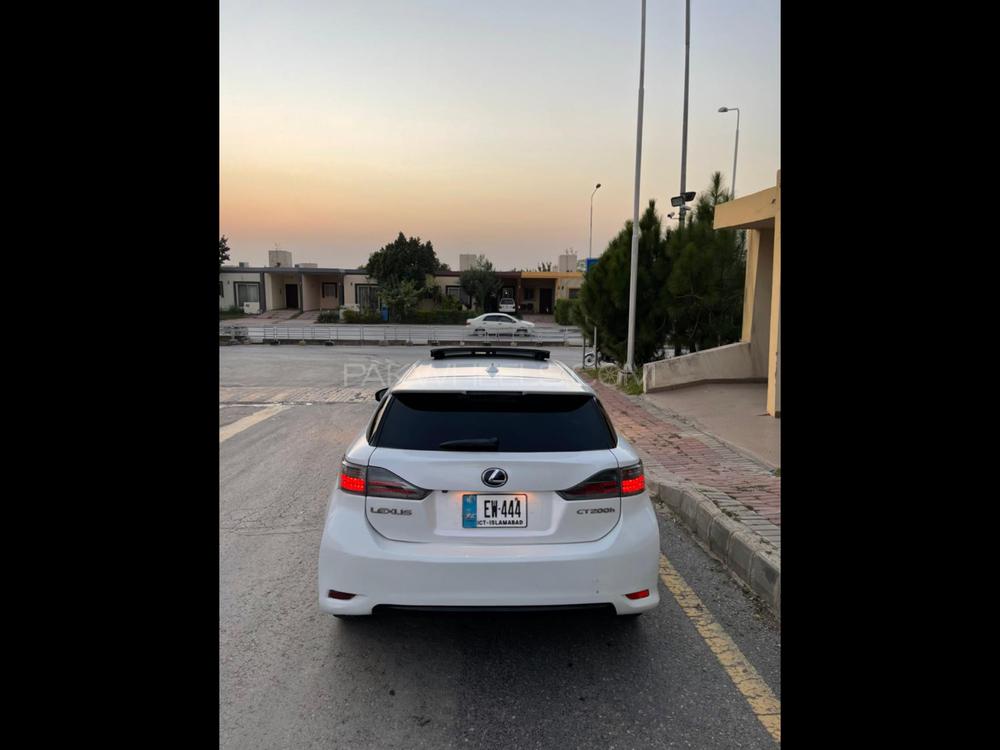 Lexus CT200h 2011 for Sale in Islamabad Lexus CT200h 2011 for Sale in Islamabad Image-3