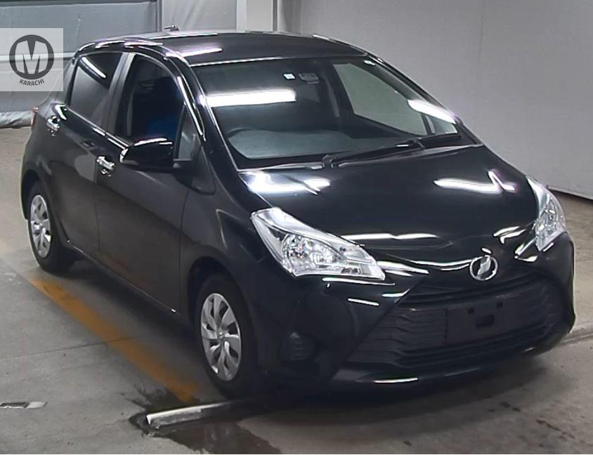 Toyota Vitz F 1.0 2018 Image-1