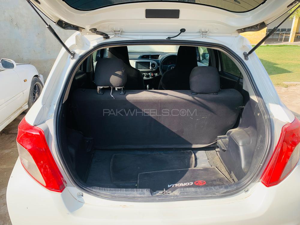 Toyota Vitz 2011 for Sale in Peshawar Toyota Vitz 2011 for Sale in Peshawar Image-16