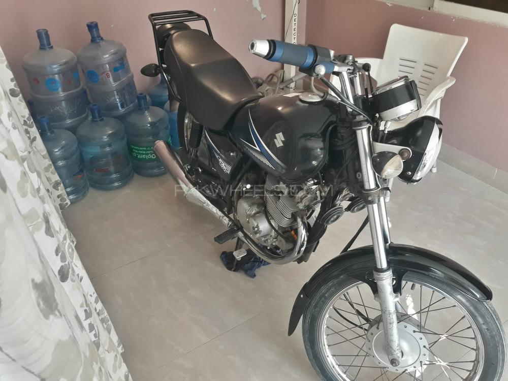 Suzuki GS 150 2017 for Sale Suzuki GS 150 2017 for Sale Image-3