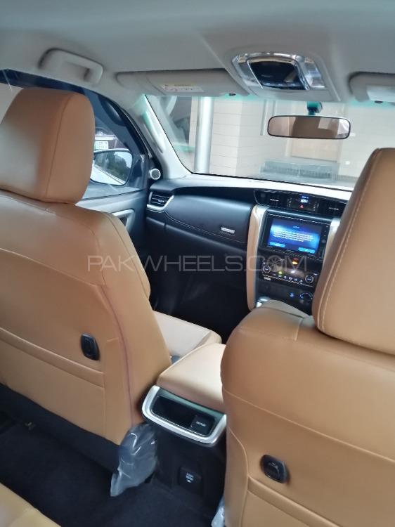 Toyota Fortuner 2018 for Sale in Sahiwal Toyota Fortuner 2018 for Sale in Sahiwal Image-3