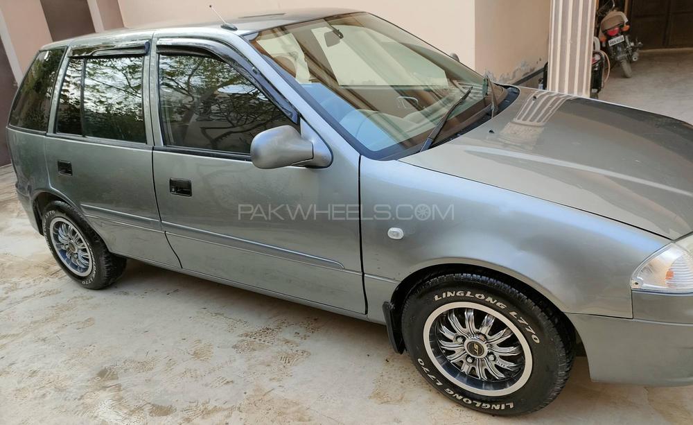 Suzuki Cultus 2014 for Sale in Hyderabad Suzuki Cultus 2014 for Sale in Hyderabad Image-3