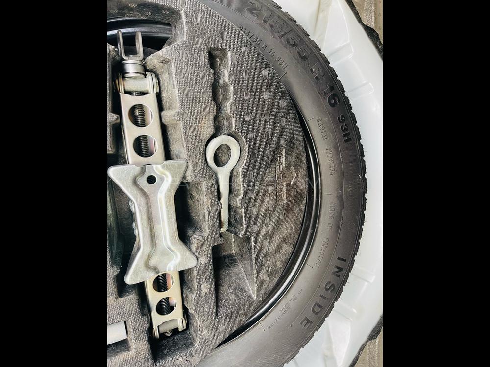 Honda Civic 2020 for Sale in Khanewal Honda Civic 2020 for Sale in Khanewal Image-3