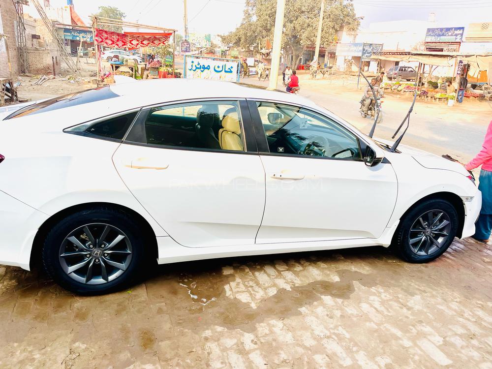 Honda Civic 2020 for Sale in Khanewal Honda Civic 2020 for Sale in Khanewal Image-11