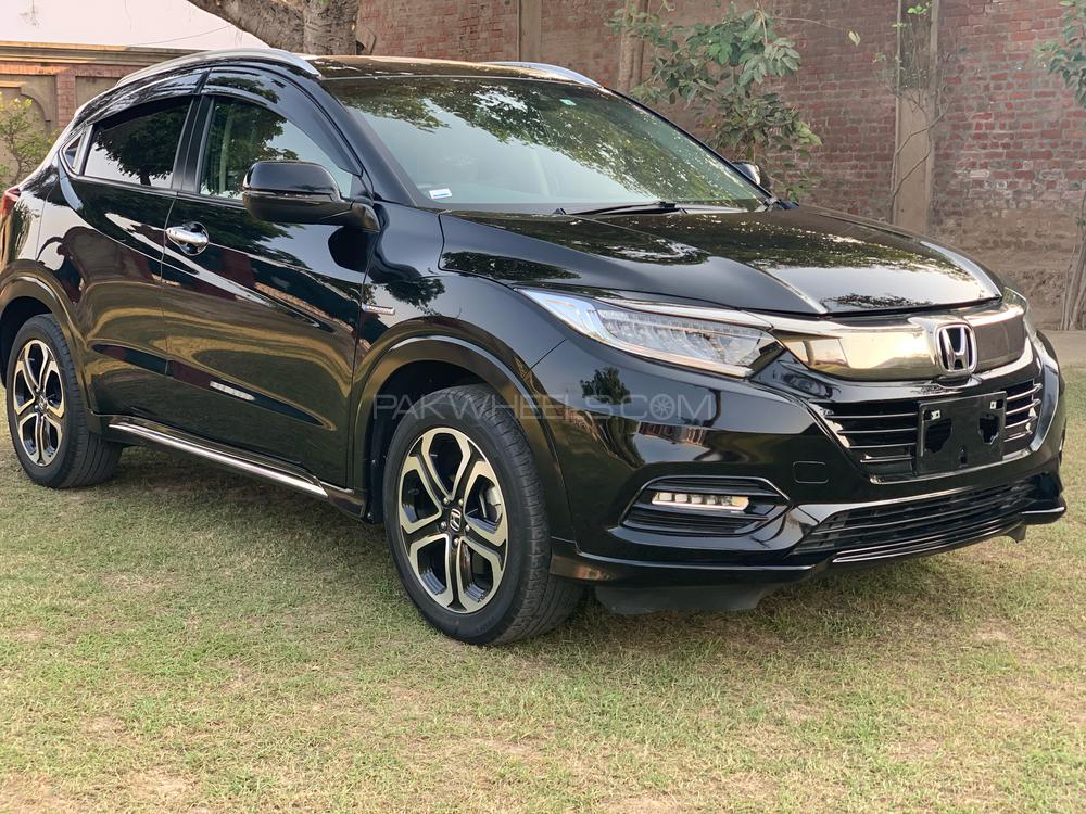 Honda Vezel 2018 for Sale in Lahore Image-1