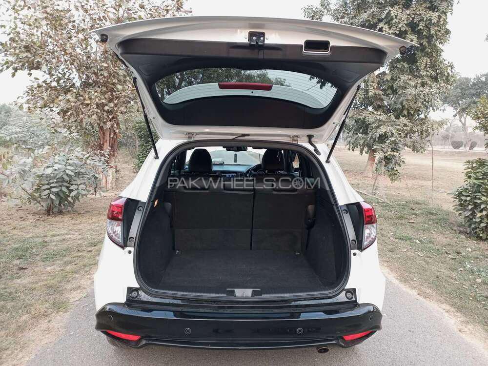 Honda Vezel 2017 for Sale in Lahore Honda Vezel 2017 for Sale in Lahore Image-7