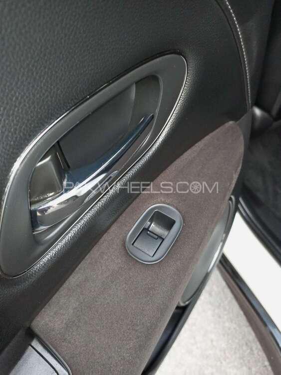 Honda Vezel 2017 for Sale in Lahore Honda Vezel 2017 for Sale in Lahore Image-14