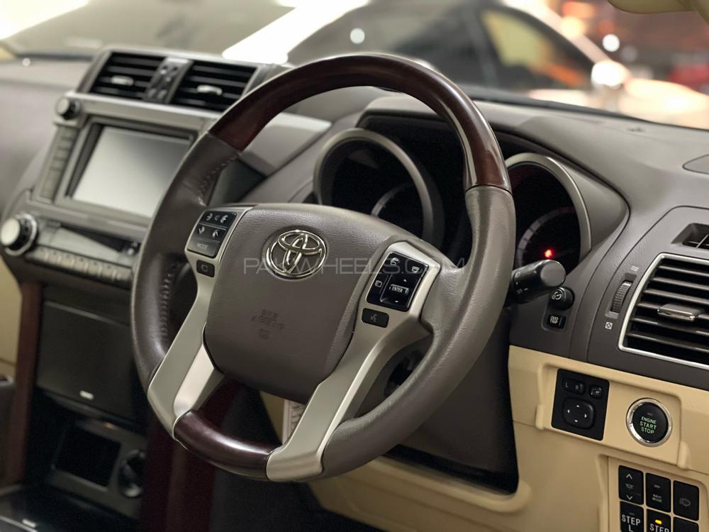 Toyota Prado 2016 for Sale in Lahore Toyota Prado 2016 for Sale in Lahore Image-4
