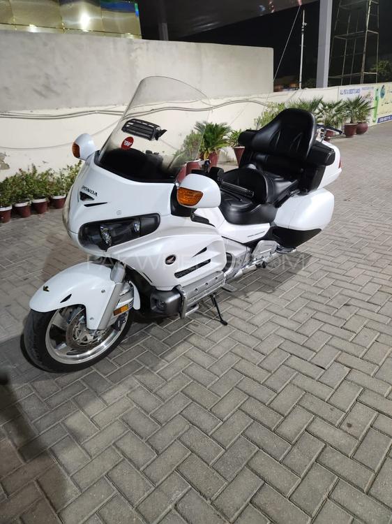 Honda Gold Wing - 2015  Image-1