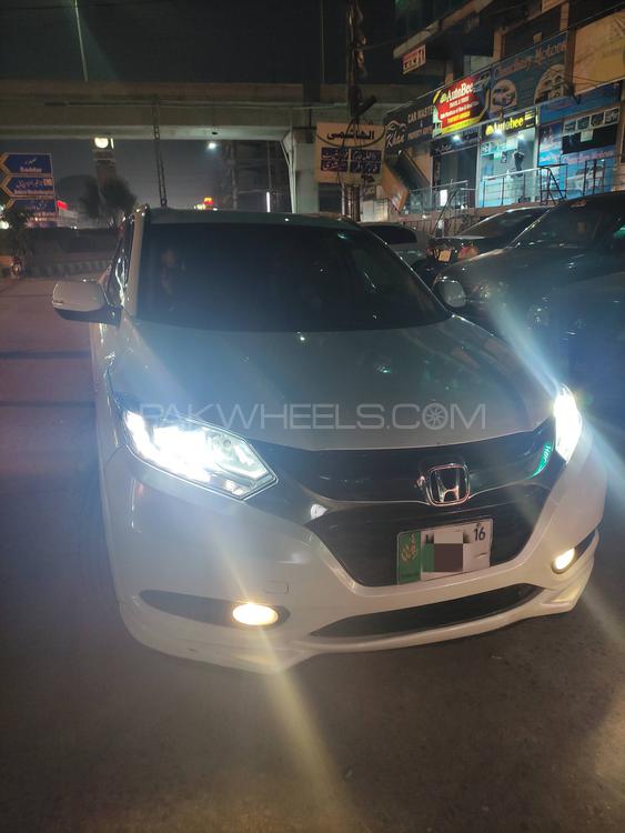 Honda Vezel 2016 for Sale in Rawalpindi Image-1