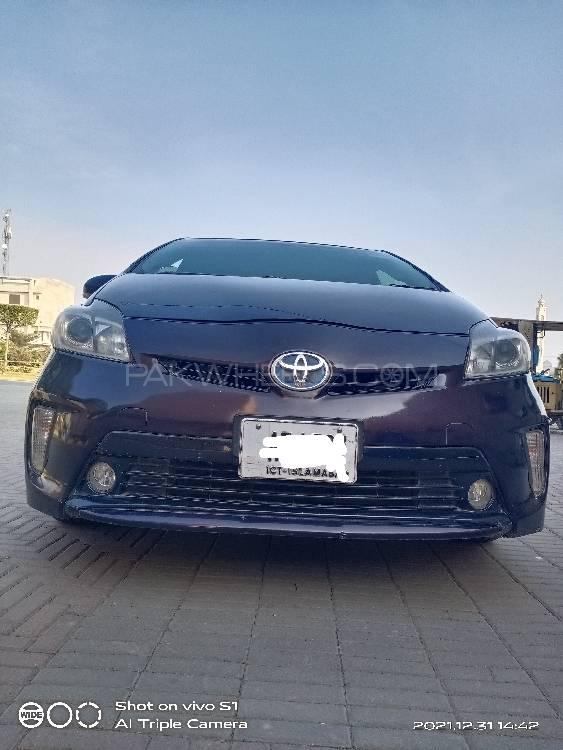 Toyota Prius G LED Edition 1.8 2014 Image-1