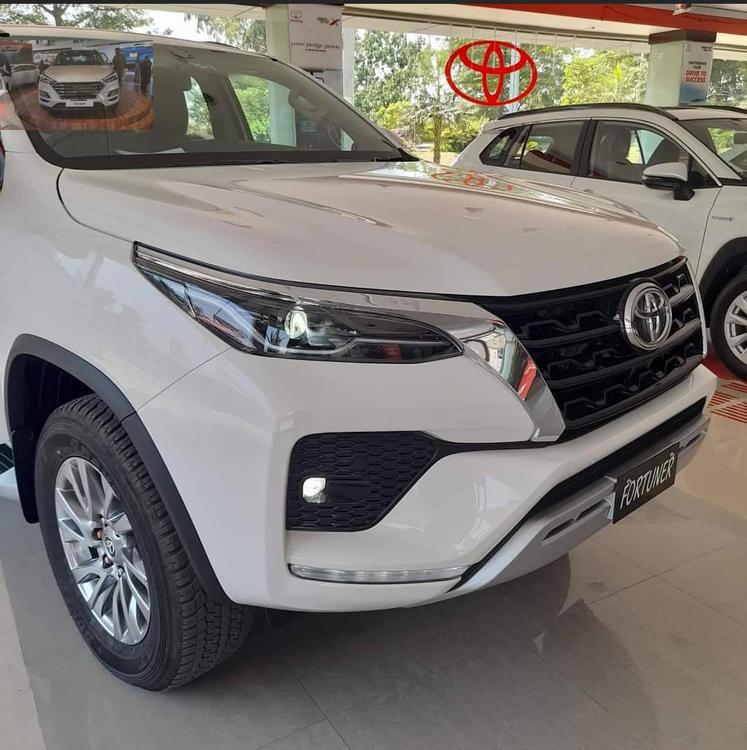 ٹویوٹا فورچیونر 2022 for Sale in لاہور ٹویوٹا فورچیونر 2022 for Sale in لاہور Image-7