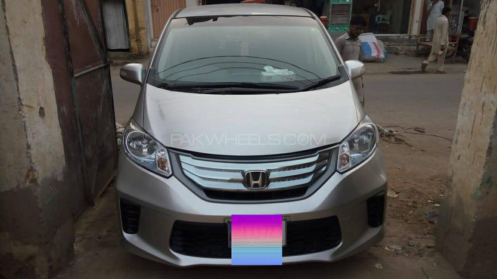 Honda Freed 2012 for Sale in D.G.Khan Image-1