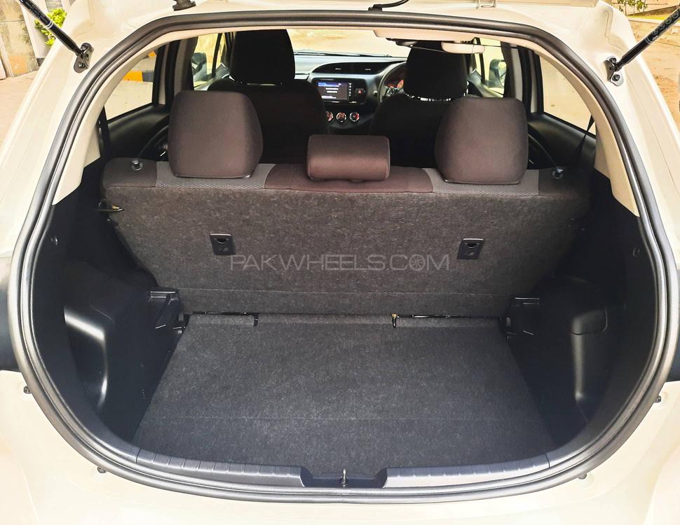 Toyota Vitz 2019 for Sale in Karachi Toyota Vitz 2019 for Sale in Karachi Image-9