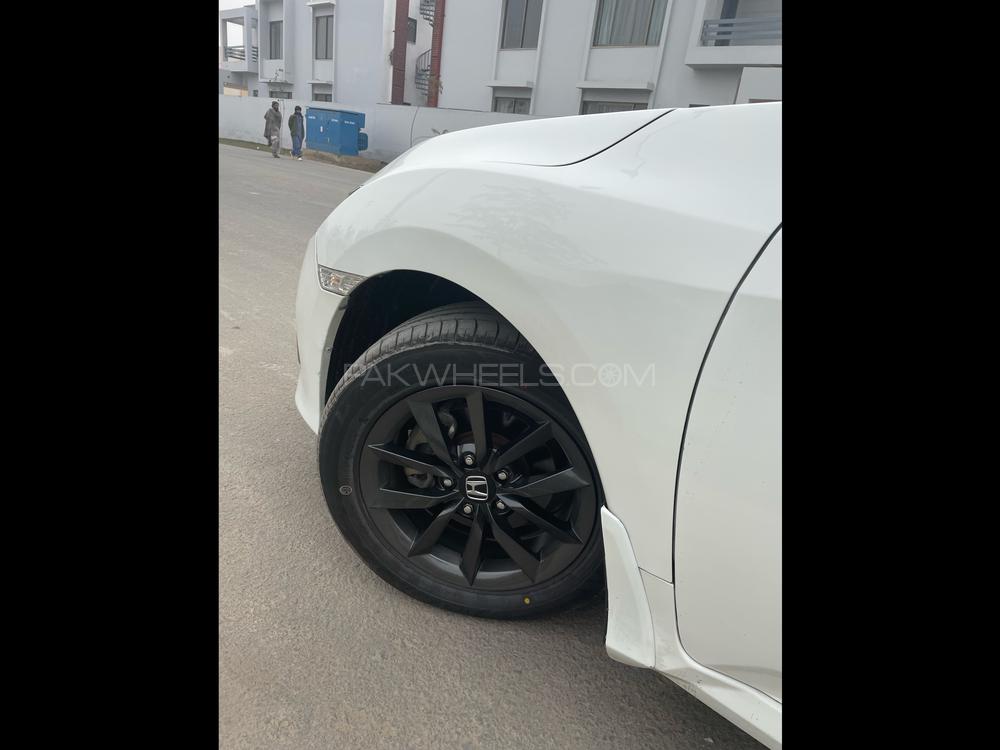 Honda Civic 2016 for Sale in Multan Honda Civic 2016 for Sale in Multan Image-5