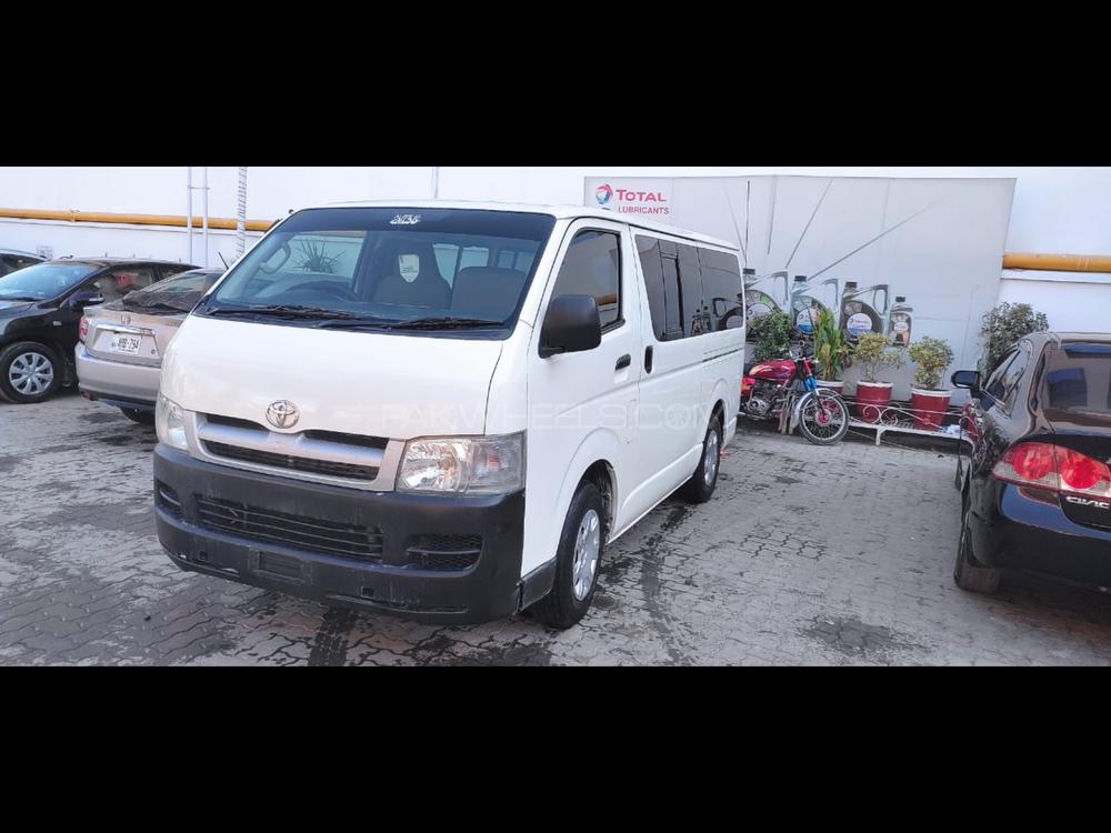 Toyota Hiace 2007 for Sale in Islamabad Image-1
