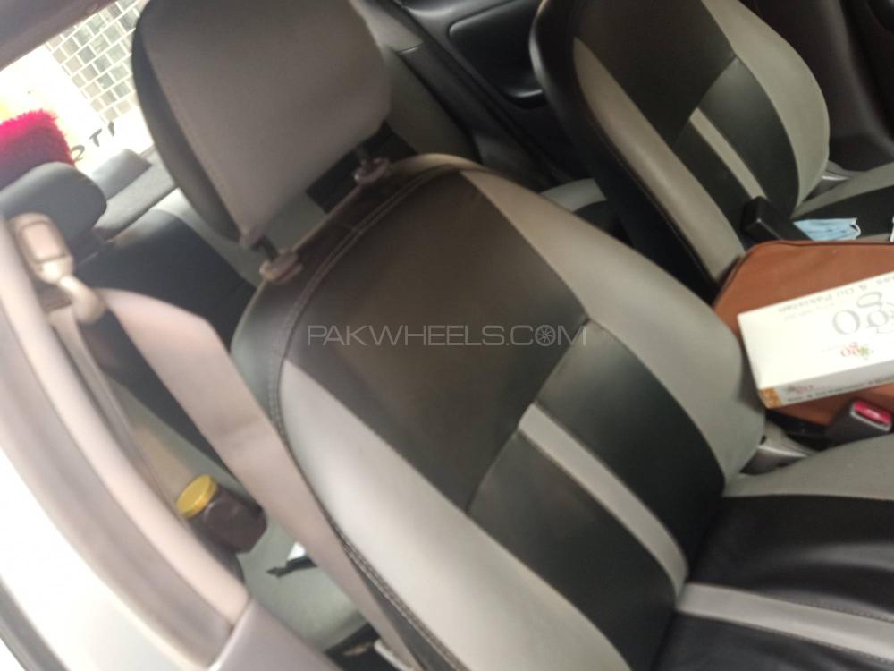 Toyota Platz F 1.0 2002 for sale in Faisalabad PakWheels