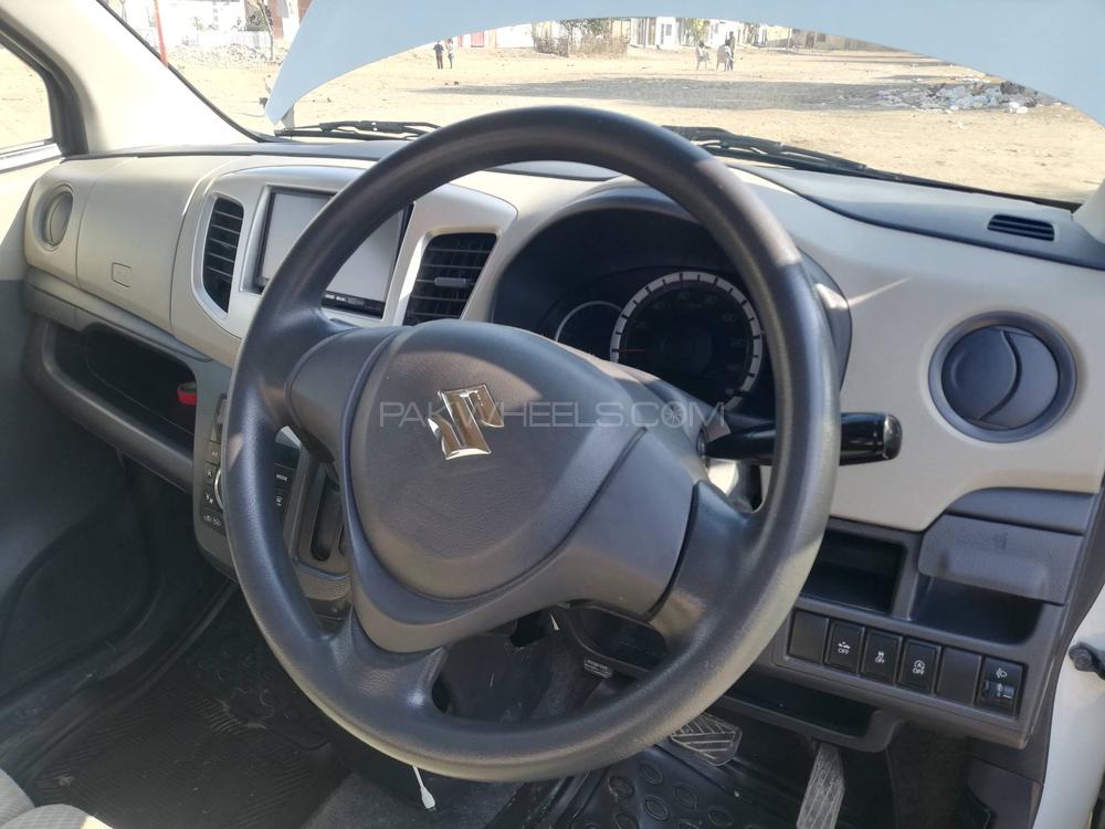 Suzuki Wagon R 2014 for Sale in Islamabad Suzuki Wagon R 2014 for Sale in Islamabad Image-11