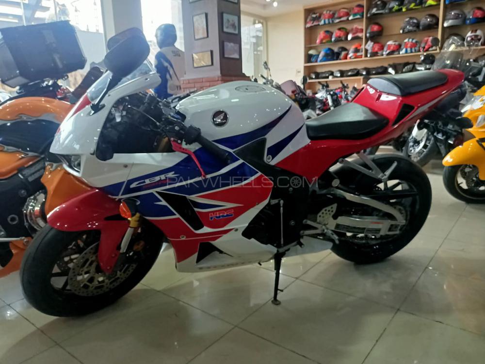 ہونڈا CBR 600RR 2013 for Sale ہونڈا CBR 600RR 2013 for Sale Image-2