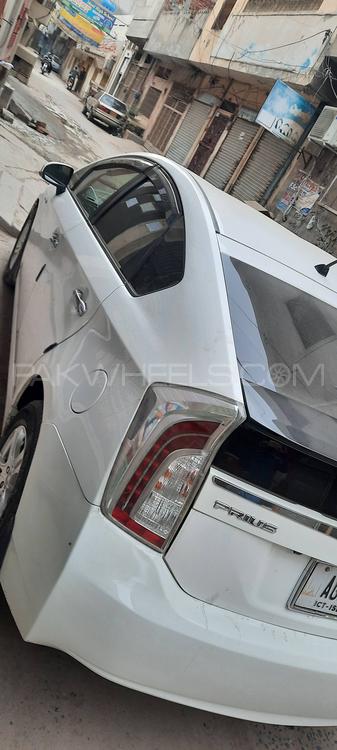 Toyota Prius 2014 for Sale in Gujranwala Toyota Prius 2014 for Sale in Gujranwala Image-3
