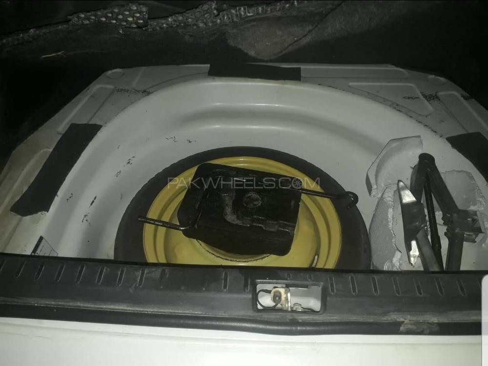 Toyota Corolla 2004 for Sale in Lower Dir Toyota Corolla 2004 for Sale in Lower Dir Image-3