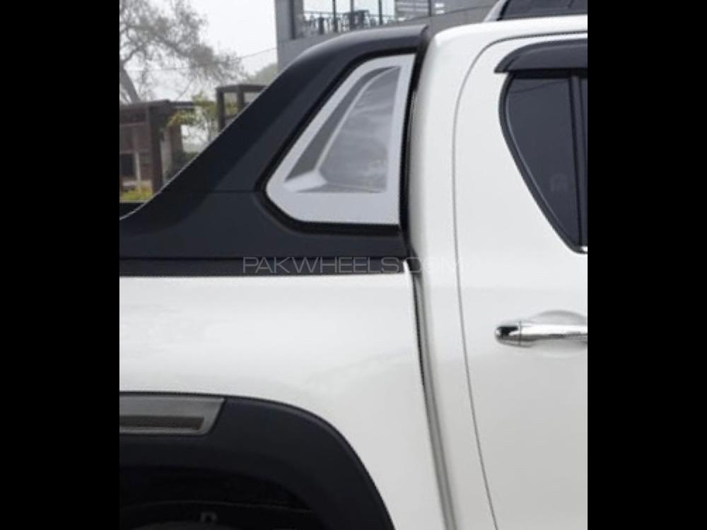 Toyota Hilux 2021 for Sale in Sialkot Toyota Hilux 2021 for Sale in Sialkot Image-8