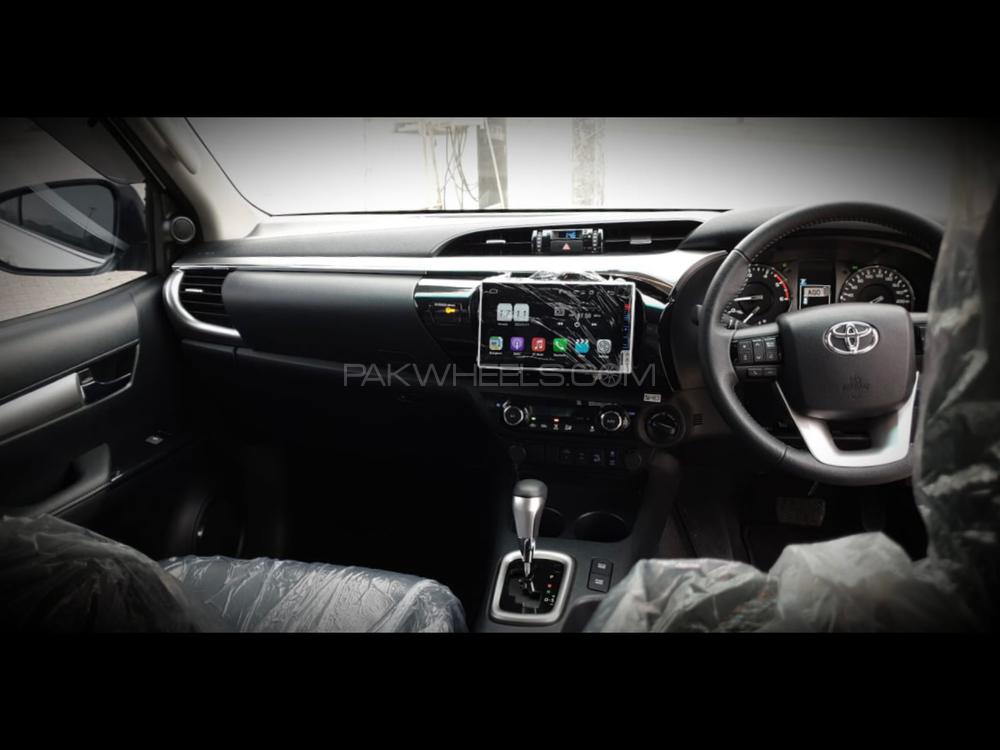 Toyota Hilux 2021 for Sale in Sialkot Toyota Hilux 2021 for Sale in Sialkot Image-13