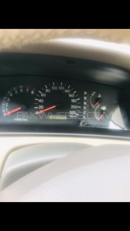 Toyota Corolla 2004 for Sale in Lahore Toyota Corolla 2004 for Sale in Lahore Image-6