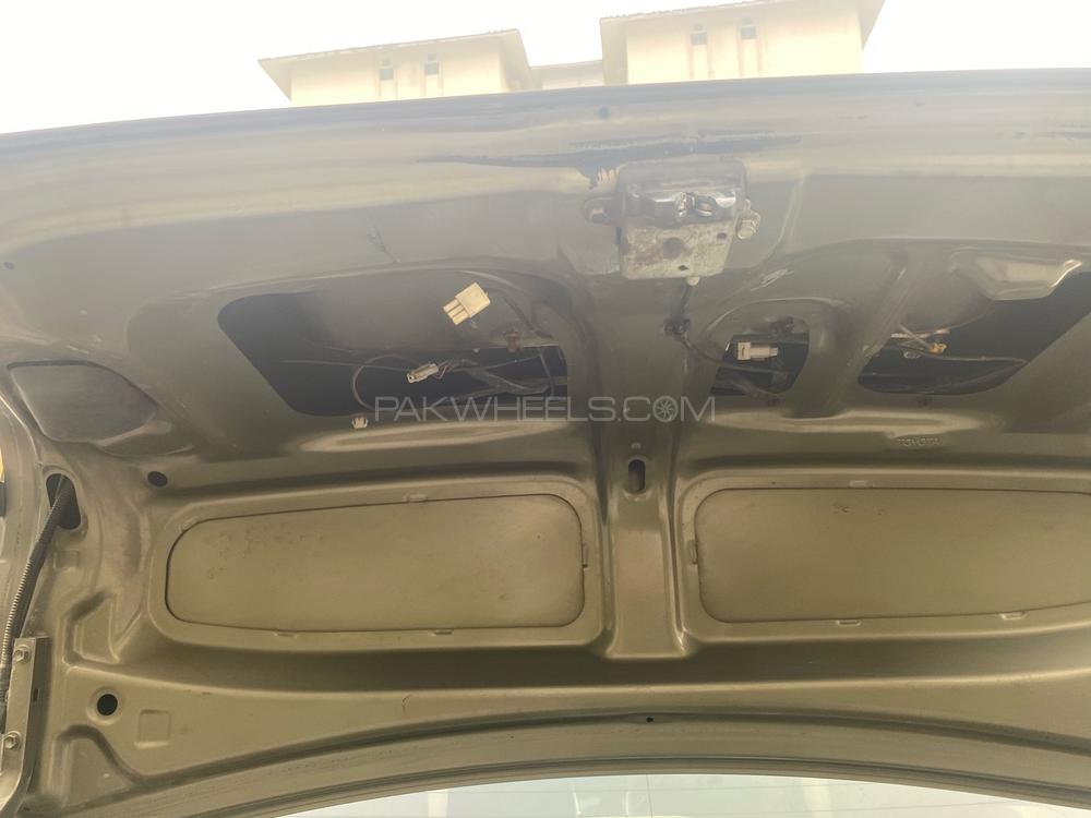 Toyota Corolla 2004 for Sale in Lahore Toyota Corolla 2004 for Sale in Lahore Image-15